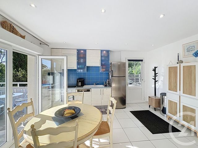 Appartement F3 à vendre - 3 pièces - 55,01 m2 - Cavalaire Sur Mer - 83 - PROVENCE-ALPES-COTE-D-AZUR
