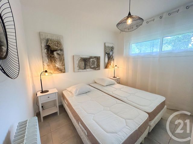 Appartement T2 à vendre - 2 pièces - 43,27 m2 - Cavalaire Sur Mer - 83 - PROVENCE-ALPES-COTE-D-AZUR