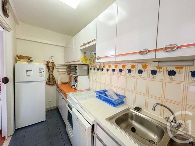 Appartement T2 à vendre - 2 pièces - 43,40 m2 - Cavalaire Sur Mer - 83 - PROVENCE-ALPES-COTE-D-AZUR