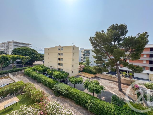 Appartement T4 à vendre - 4 pièces - 72,33 m2 - Cavalaire Sur Mer - 83 - PROVENCE-ALPES-COTE-D-AZUR