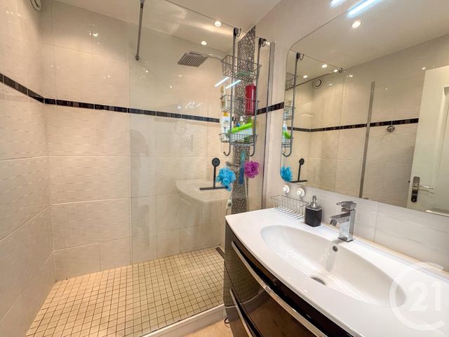 Appartement T4 à vendre - 4 pièces - 72,33 m2 - Cavalaire Sur Mer - 83 - PROVENCE-ALPES-COTE-D-AZUR