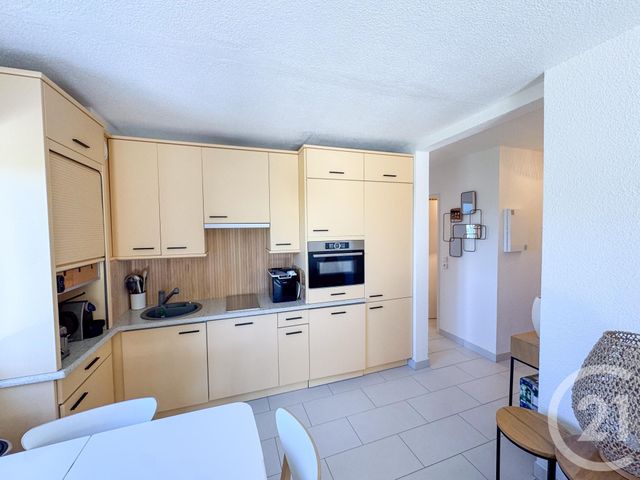 Appartement T3 à vendre - 3 pièces - 49,59 m2 - Cavalaire Sur Mer - 83 - PROVENCE-ALPES-COTE-D-AZUR