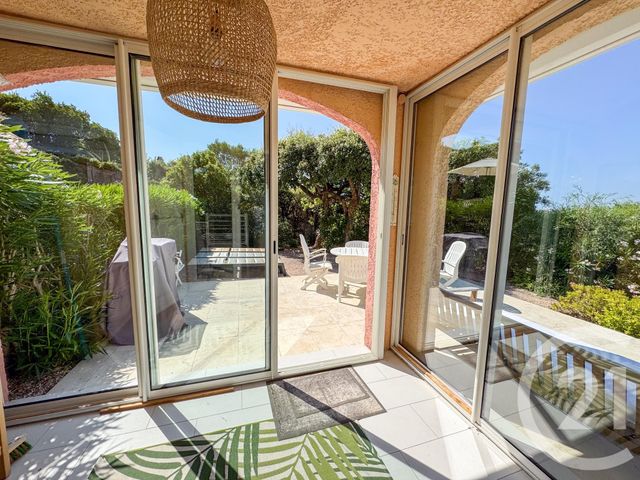 Appartement T3 à vendre - 3 pièces - 49,59 m2 - Cavalaire Sur Mer - 83 - PROVENCE-ALPES-COTE-D-AZUR