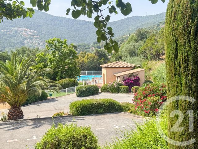 Appartement T3 à vendre - 3 pièces - 49,59 m2 - Cavalaire Sur Mer - 83 - PROVENCE-ALPES-COTE-D-AZUR