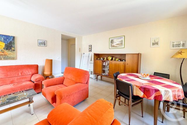 Appartement T3 à vendre - 3 pièces - 60,83 m2 - Cavalaire Sur Mer - 83 - PROVENCE-ALPES-COTE-D-AZUR