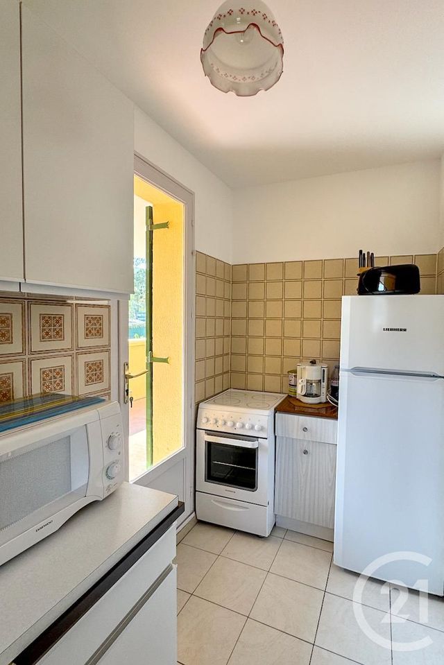 Appartement T3 à vendre - 3 pièces - 60,83 m2 - Cavalaire Sur Mer - 83 - PROVENCE-ALPES-COTE-D-AZUR