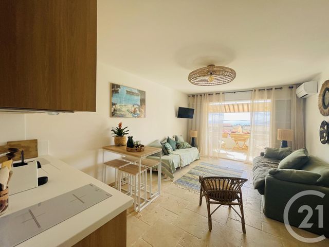 Appartement Studio à vendre - 1 pièce - 28,75 m2 - La Croix Valmer - 83 - PROVENCE-ALPES-COTE-D-AZUR