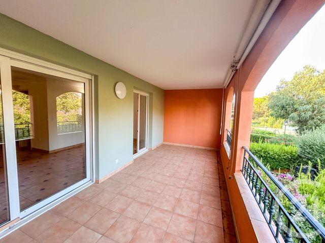 Appartement T4 à vendre - 4 pièces - 54,31 m2 - Cavalaire Sur Mer - 83 - PROVENCE-ALPES-COTE-D-AZUR