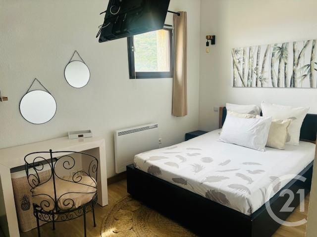 Appartement T3 à vendre - 3 pièces - 44,09 m2 - Cavalaire Sur Mer - 83 - PROVENCE-ALPES-COTE-D-AZUR