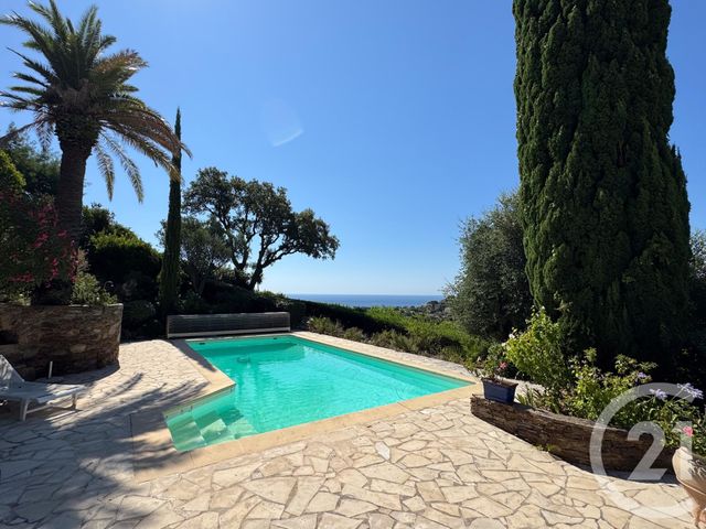 Maison à vendre - 6 pièces - 182 m2 - Cavalaire Sur Mer - 83 - PROVENCE-ALPES-COTE-D-AZUR