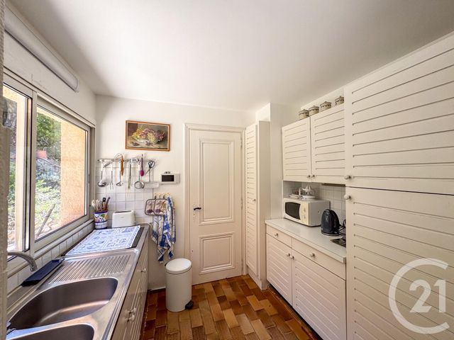 Maison à vendre - 6 pièces - 182 m2 - Cavalaire Sur Mer - 83 - PROVENCE-ALPES-COTE-D-AZUR