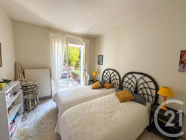 Maison à vendre - 6 pièces - 182 m2 - Cavalaire Sur Mer - 83 - PROVENCE-ALPES-COTE-D-AZUR