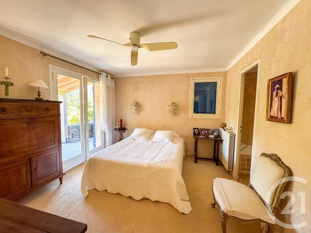 Maison à vendre - 6 pièces - 182 m2 - Cavalaire Sur Mer - 83 - PROVENCE-ALPES-COTE-D-AZUR