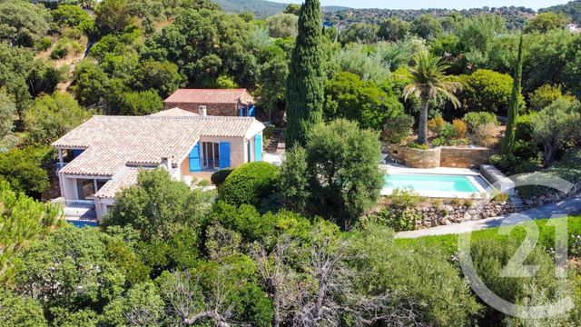 Maison à vendre - 6 pièces - 182 m2 - Cavalaire Sur Mer - 83 - PROVENCE-ALPES-COTE-D-AZUR