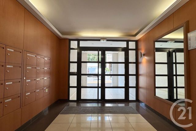 Appartement T3 à vendre - 3 pièces - 64,15 m2 - Cavalaire Sur Mer - 83 - PROVENCE-ALPES-COTE-D-AZUR