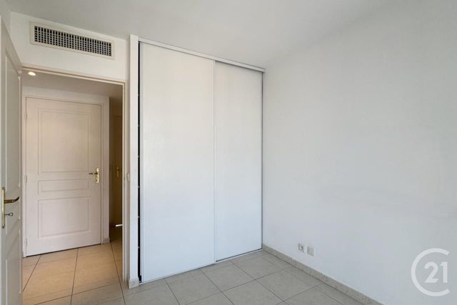 Appartement T3 à vendre - 3 pièces - 64,15 m2 - Cavalaire Sur Mer - 83 - PROVENCE-ALPES-COTE-D-AZUR