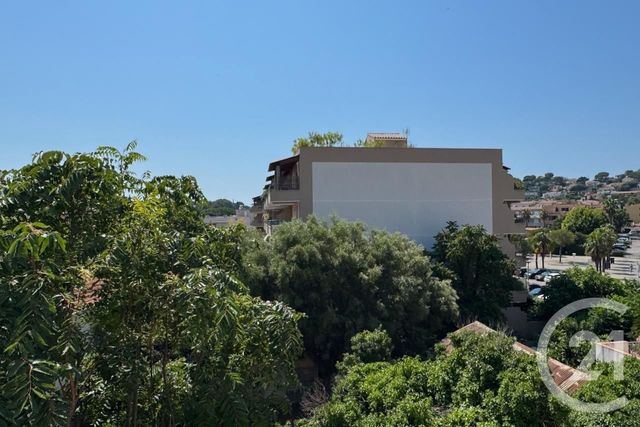 Appartement T3 à vendre - 3 pièces - 64,15 m2 - Cavalaire Sur Mer - 83 - PROVENCE-ALPES-COTE-D-AZUR