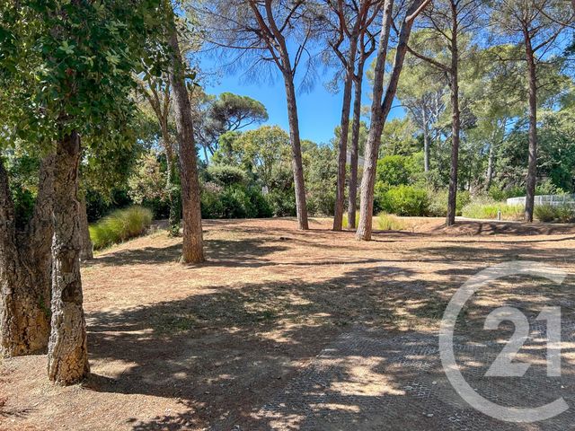 Appartement T4 à vendre - 4 pièces - 83,64 m2 - Cavalaire Sur Mer - 83 - PROVENCE-ALPES-COTE-D-AZUR