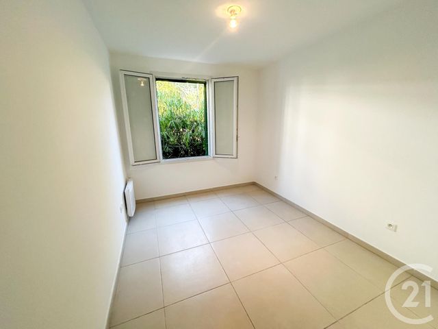 Appartement T4 à vendre - 4 pièces - 83,64 m2 - Cavalaire Sur Mer - 83 - PROVENCE-ALPES-COTE-D-AZUR