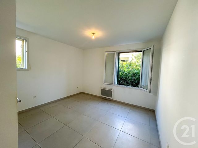 Appartement T4 à vendre - 4 pièces - 83,64 m2 - Cavalaire Sur Mer - 83 - PROVENCE-ALPES-COTE-D-AZUR