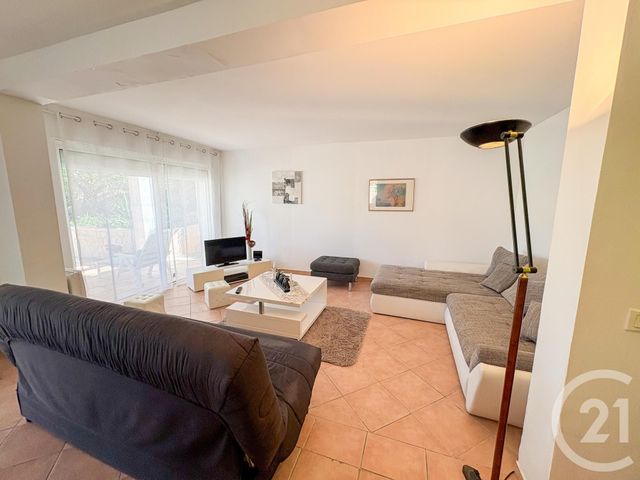 Maison à vendre - 7 pièces - 205,28 m2 - Cavalaire Sur Mer - 83 - PROVENCE-ALPES-COTE-D-AZUR