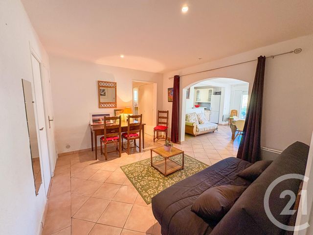 Maison à vendre - 7 pièces - 205,28 m2 - Cavalaire Sur Mer - 83 - PROVENCE-ALPES-COTE-D-AZUR