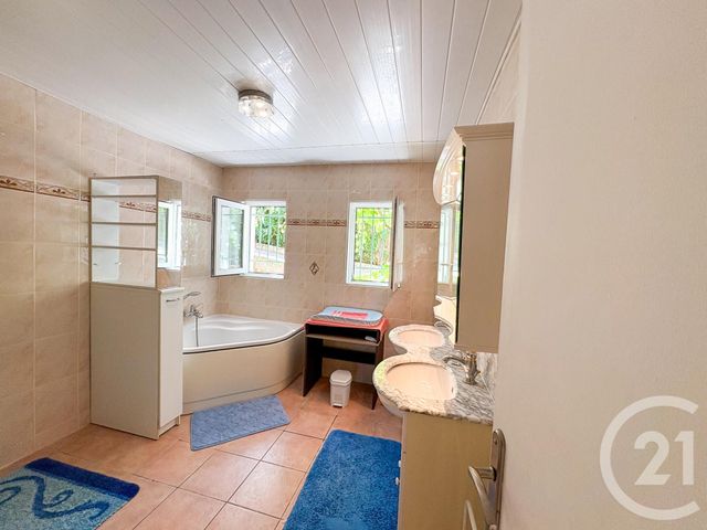 Maison à vendre - 7 pièces - 205,28 m2 - Cavalaire Sur Mer - 83 - PROVENCE-ALPES-COTE-D-AZUR