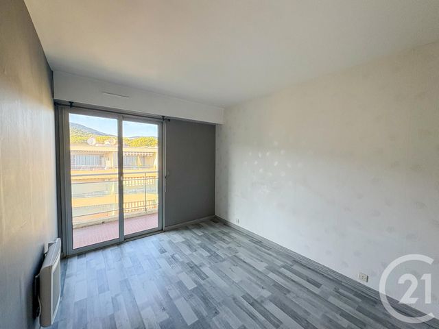 Appartement T3 à vendre - 3 pièces - 64,08 m2 - Cavalaire Sur Mer - 83 - PROVENCE-ALPES-COTE-D-AZUR