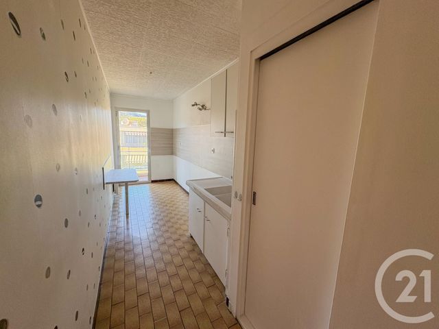 Appartement T3 à vendre - 3 pièces - 64,08 m2 - Cavalaire Sur Mer - 83 - PROVENCE-ALPES-COTE-D-AZUR