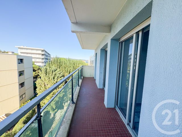 Appartement T3 à vendre - 3 pièces - 64,08 m2 - Cavalaire Sur Mer - 83 - PROVENCE-ALPES-COTE-D-AZUR