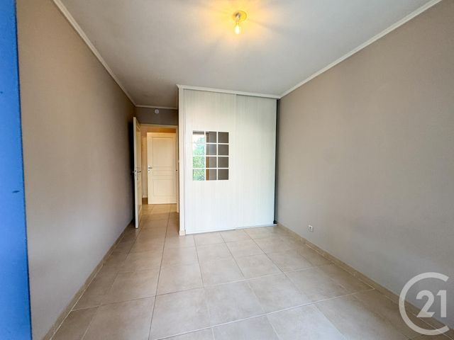 Appartement T2 à vendre - 2 pièces - 44,09 m2 - Cavalaire Sur Mer - 83 - PROVENCE-ALPES-COTE-D-AZUR