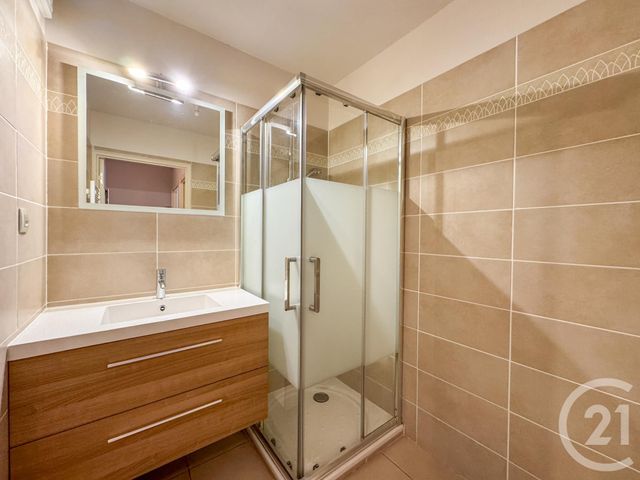 Appartement T2 à vendre - 2 pièces - 44,09 m2 - Cavalaire Sur Mer - 83 - PROVENCE-ALPES-COTE-D-AZUR