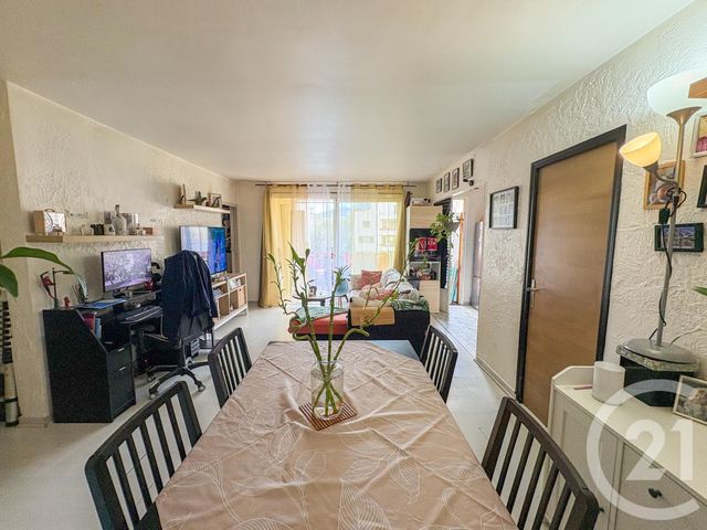 Appartement T4 à vendre - 4 pièces - 75,67 m2 - Cavalaire Sur Mer - 83 - PROVENCE-ALPES-COTE-D-AZUR