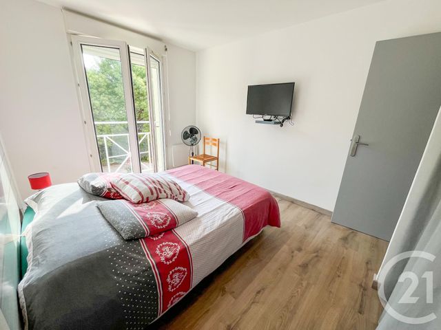 Appartement T2 à vendre - 2 pièces - 39 m2 - Cavalaire Sur Mer - 83 - PROVENCE-ALPES-COTE-D-AZUR