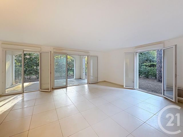 Appartement T3 &agrave; vendre - 3 pi&egrave;ces - 69,24 m2 - Cavalaire Sur Mer - 83 - PROVENCE-ALPES-COTE-D-AZUR