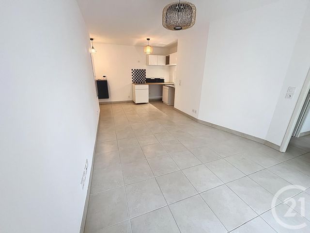 Appartement T2 &agrave; vendre - 2 pi&egrave;ces - 39 m2 - Cavalaire Sur Mer - 83 - PROVENCE-ALPES-COTE-D-AZUR