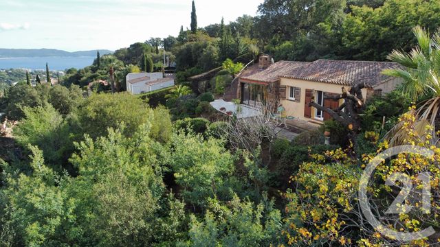 Maison à vendre - 4 pièces - 73 m2 - Cavalaire Sur Mer - 83 - PROVENCE-ALPES-COTE-D-AZUR