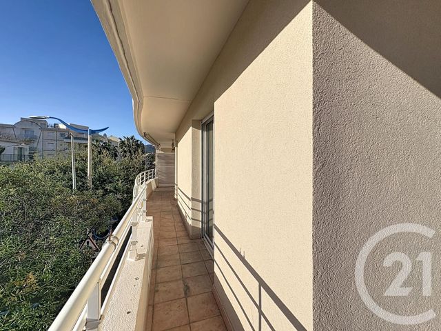 Appartement T3 &agrave; vendre - 3 pi&egrave;ces - 61,44 m2 - Cavalaire Sur Mer - 83 - PROVENCE-ALPES-COTE-D-AZUR