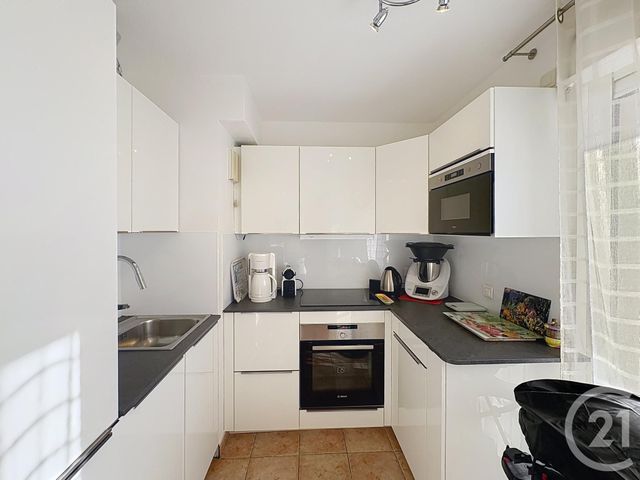 Appartement T3 &agrave; vendre - 3 pi&egrave;ces - 61,44 m2 - Cavalaire Sur Mer - 83 - PROVENCE-ALPES-COTE-D-AZUR