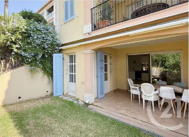 Appartement T3 à vendre - 3 pièces - 69 m2 - La Croix Valmer - 83 - PROVENCE-ALPES-COTE-D-AZUR