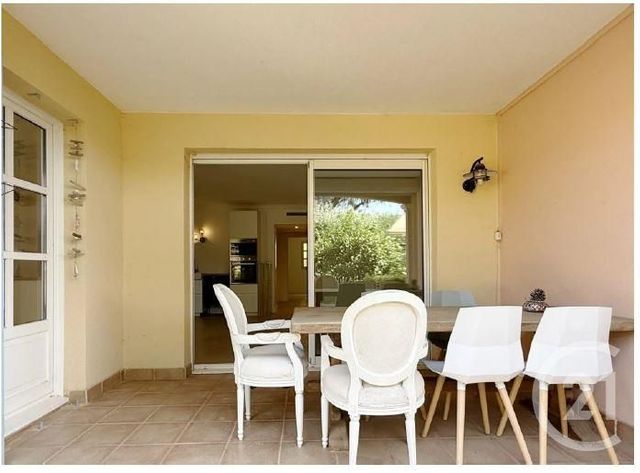 Appartement T3 à vendre - 3 pièces - 69 m2 - La Croix Valmer - 83 - PROVENCE-ALPES-COTE-D-AZUR