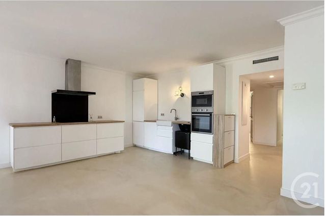 Appartement T3 à vendre - 3 pièces - 69 m2 - La Croix Valmer - 83 - PROVENCE-ALPES-COTE-D-AZUR