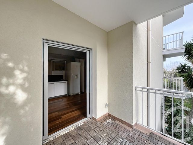 Appartement T3 &agrave; vendre - 3 pi&egrave;ces - 58,90 m2 - Cavalaire Sur Mer - 83 - PROVENCE-ALPES-COTE-D-AZUR