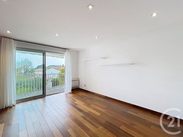 Appartement T3 &agrave; vendre - 3 pi&egrave;ces - 58,90 m2 - Cavalaire Sur Mer - 83 - PROVENCE-ALPES-COTE-D-AZUR