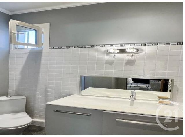 Appartement Studio à vendre - 1 pièce - 31 m2 - La Croix Valmer - 83 - PROVENCE-ALPES-COTE-D-AZUR