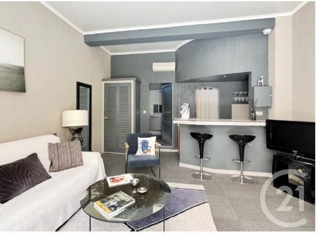 Appartement Studio à vendre - 1 pièce - 31 m2 - La Croix Valmer - 83 - PROVENCE-ALPES-COTE-D-AZUR