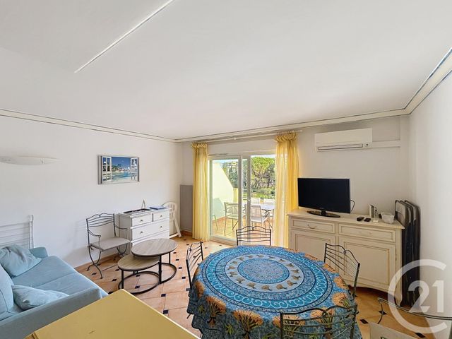 Appartement T4 &agrave; vendre - 4 pi&egrave;ces - 52 m2 - Cavalaire Sur Mer - 83 - PROVENCE-ALPES-COTE-D-AZUR