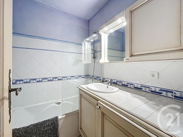 Appartement T4 &agrave; vendre - 4 pi&egrave;ces - 52 m2 - Cavalaire Sur Mer - 83 - PROVENCE-ALPES-COTE-D-AZUR