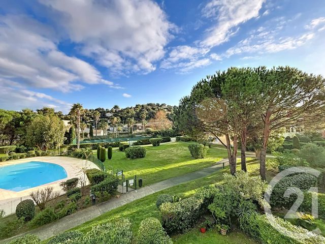 Appartement T4 &agrave; vendre - 4 pi&egrave;ces - 52 m2 - Cavalaire Sur Mer - 83 - PROVENCE-ALPES-COTE-D-AZUR