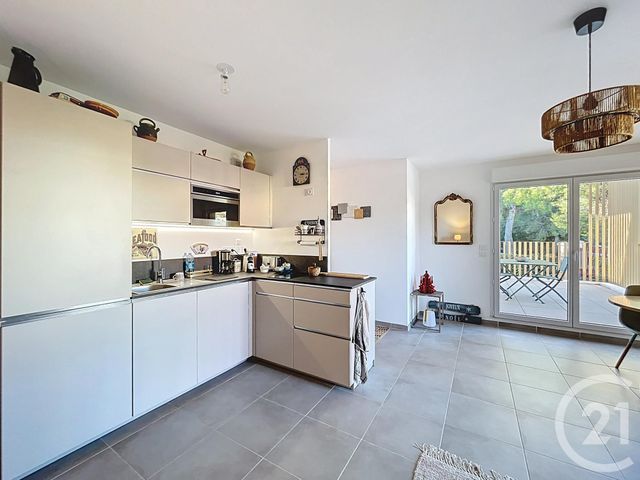 Appartement T3 &agrave; vendre - 3 pi&egrave;ces - 65 m2 - Cavalaire Sur Mer - 83 - PROVENCE-ALPES-COTE-D-AZUR